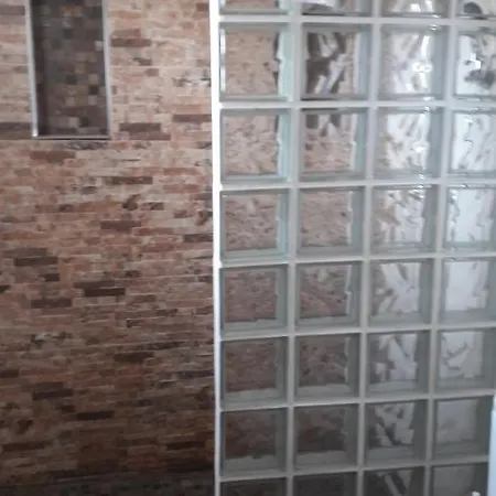 Erianob Szálloda *