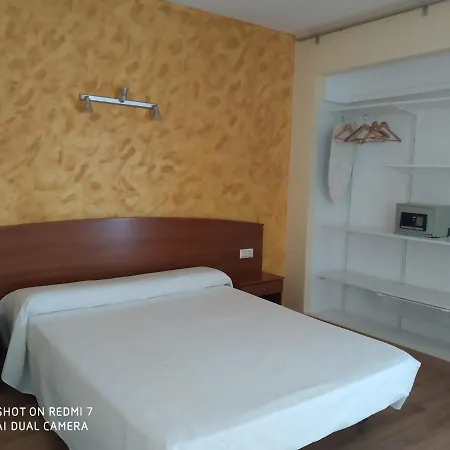 Hotel Erianob *